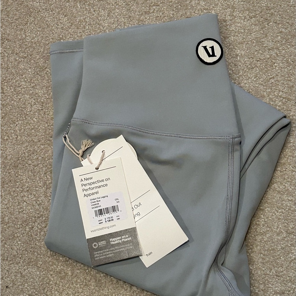 NWT Vuori Chilled Out Leggings